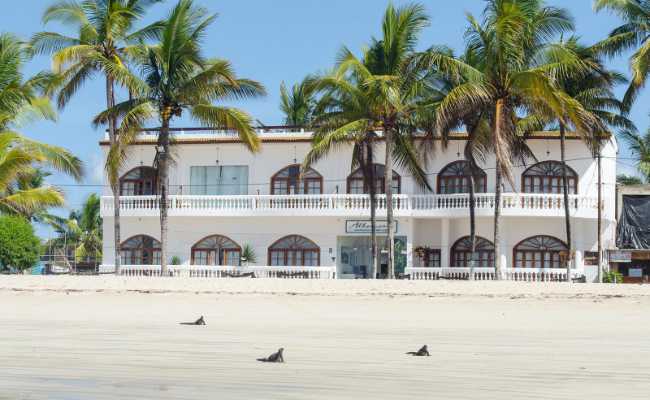 Galapagos Lodging luxury