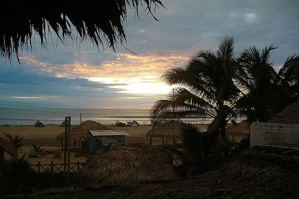 Where to stay in Canoa Beach Ecuador